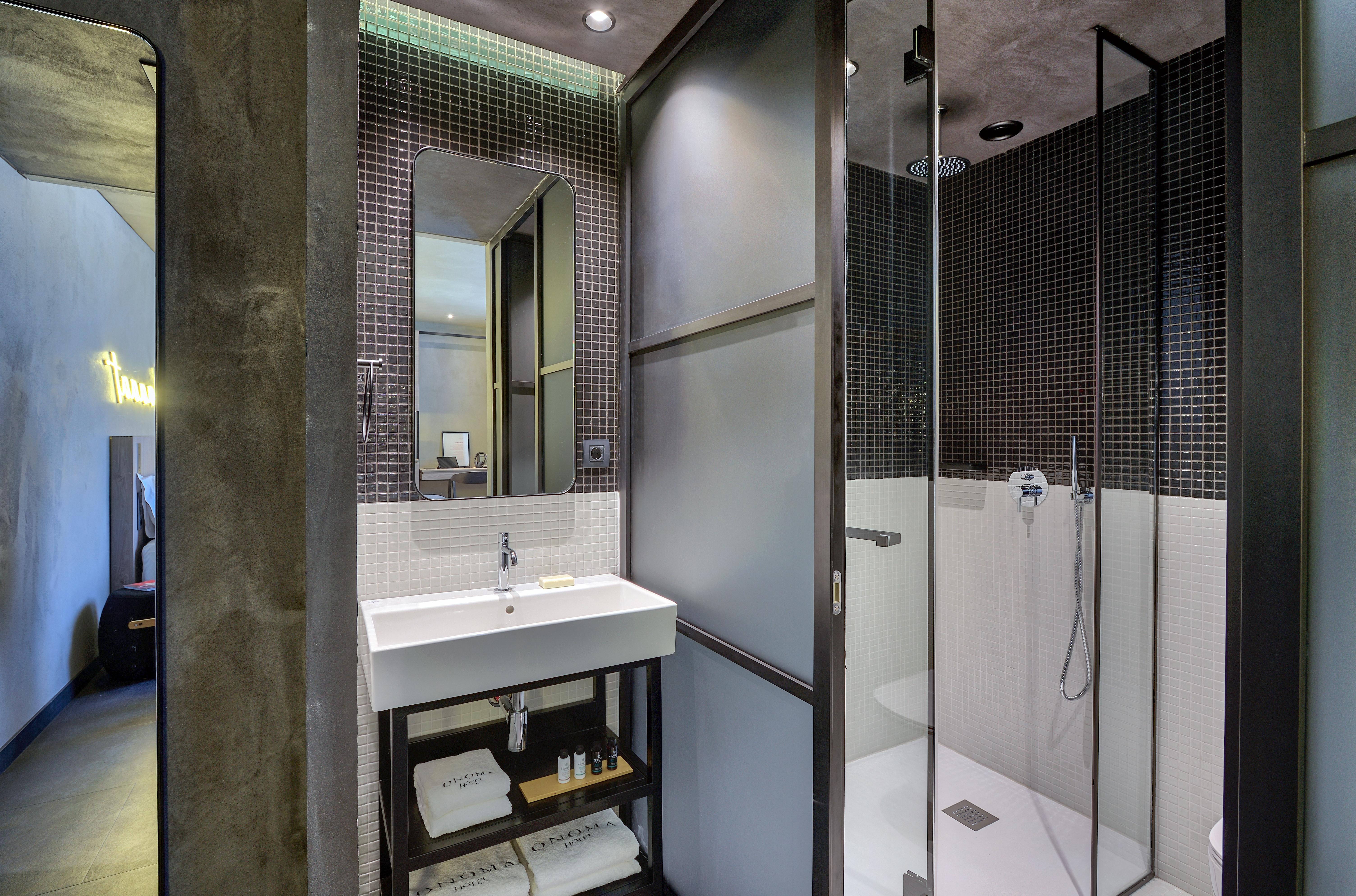 Onoma Hotel Thessaloníki Luaran gambar Bathroom