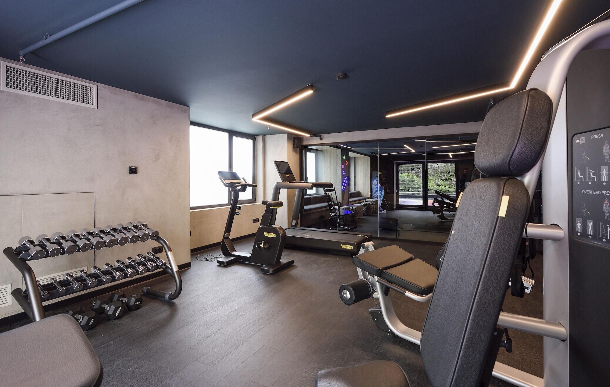 Onoma Hotel Thessaloníki Luaran gambar The gym at the hotel