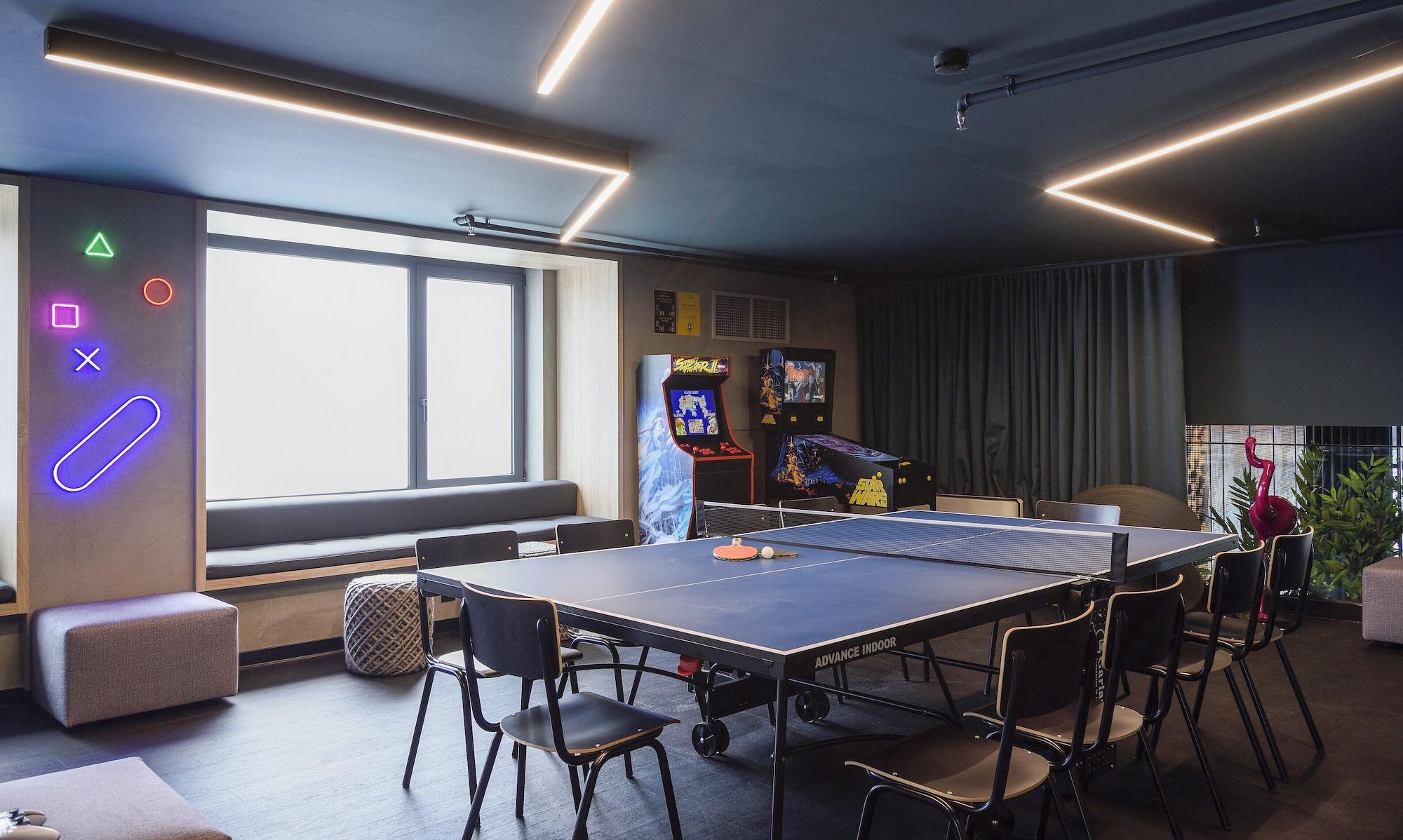 Onoma Hotel Thessaloníki Luaran gambar The games room at the University of Westminster
