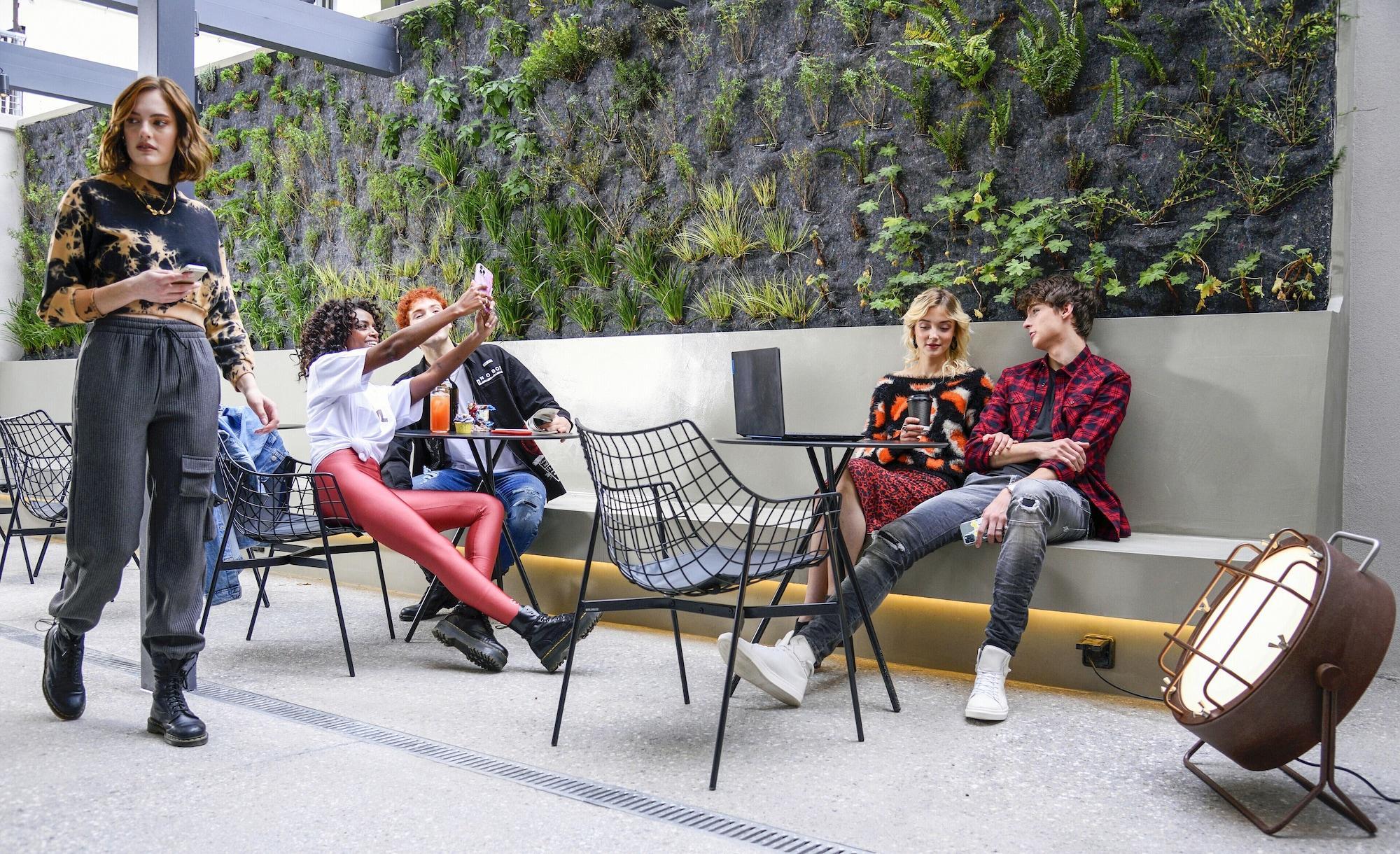Onoma Hotel Thessaloníki Luaran gambar Students at the University of Westminster